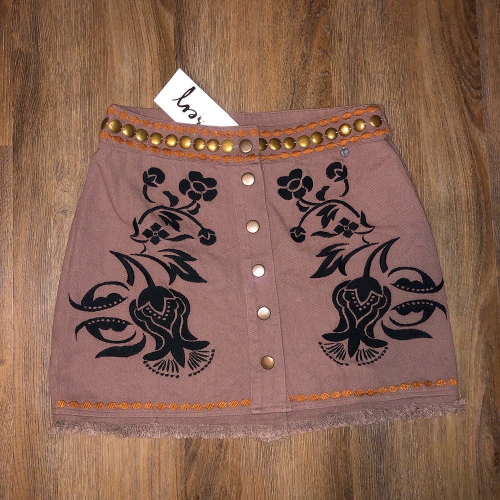 NWT blush embroidered skirt